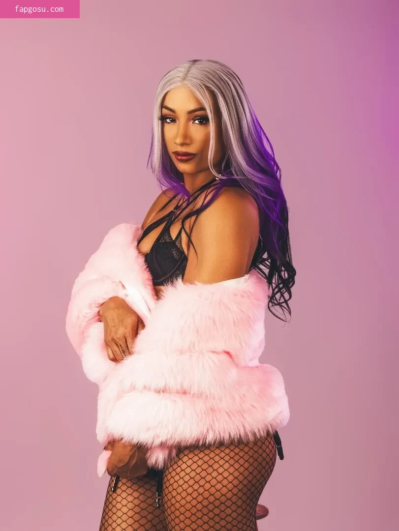 Sasha Banks