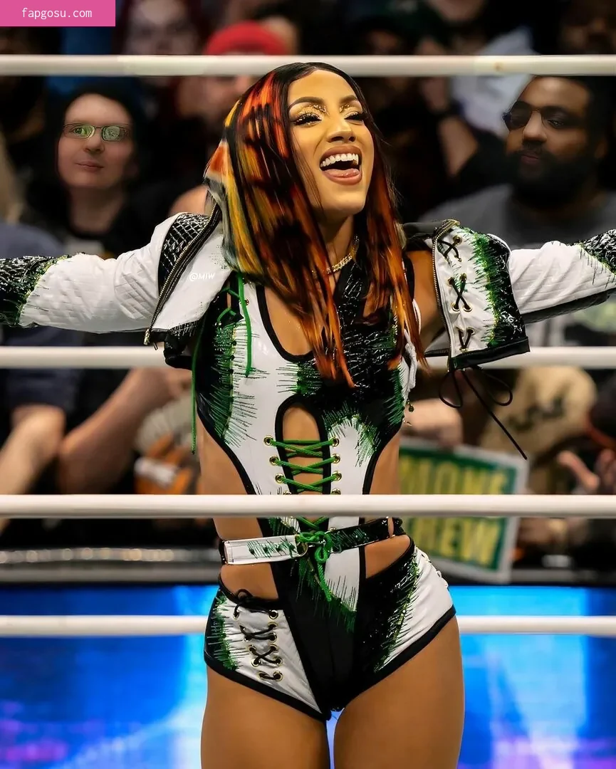 Sasha Banks