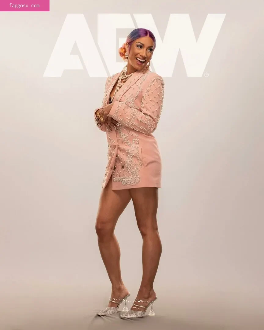Sasha Banks