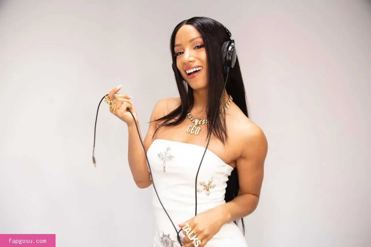 Sasha Banks