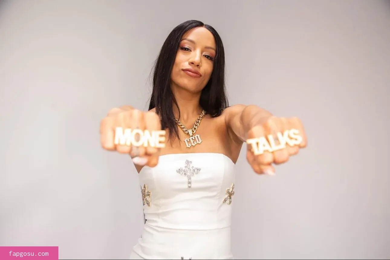 Sasha Banks