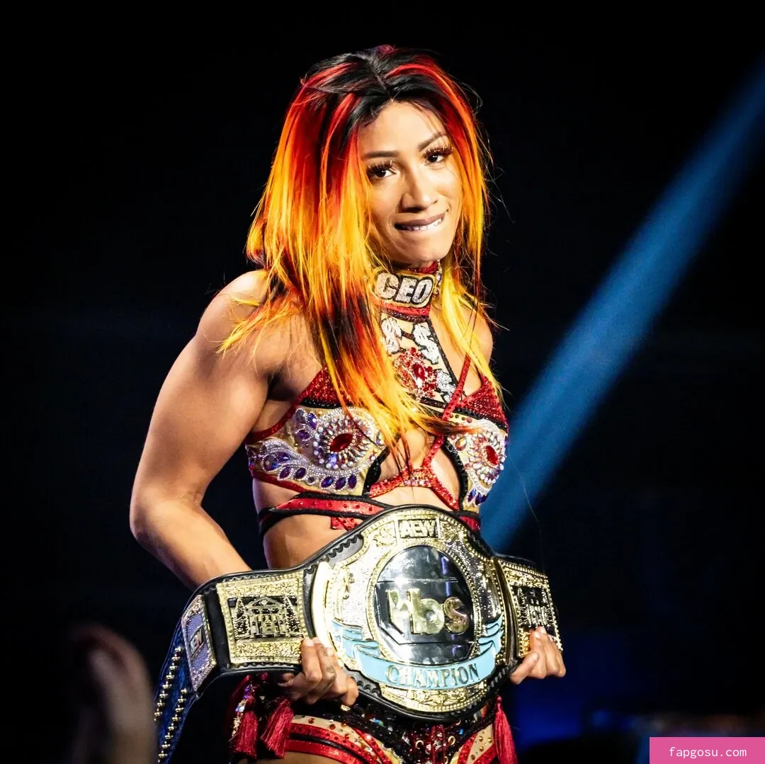 Sasha Banks