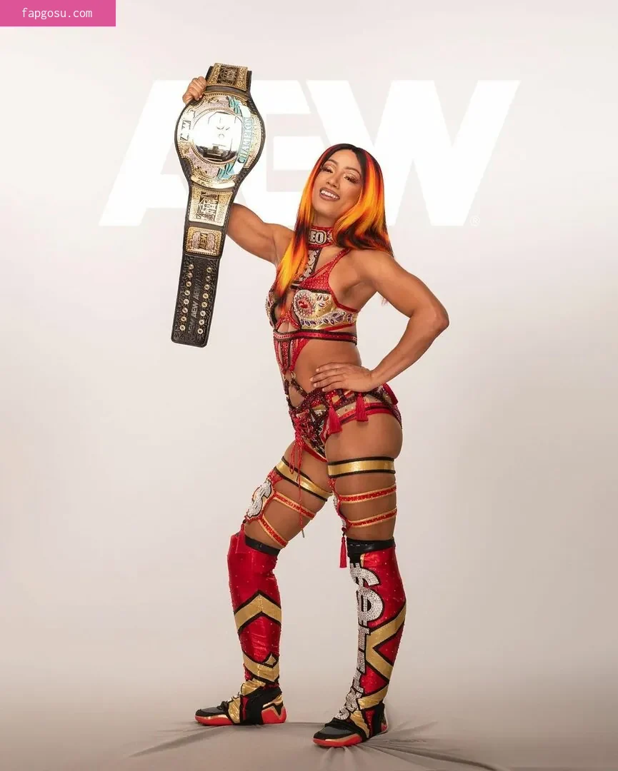 Sasha Banks