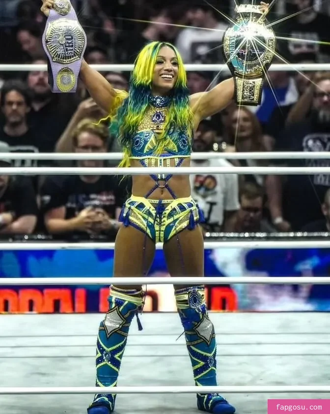 Sasha Banks