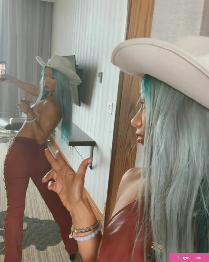 Sasha Banks