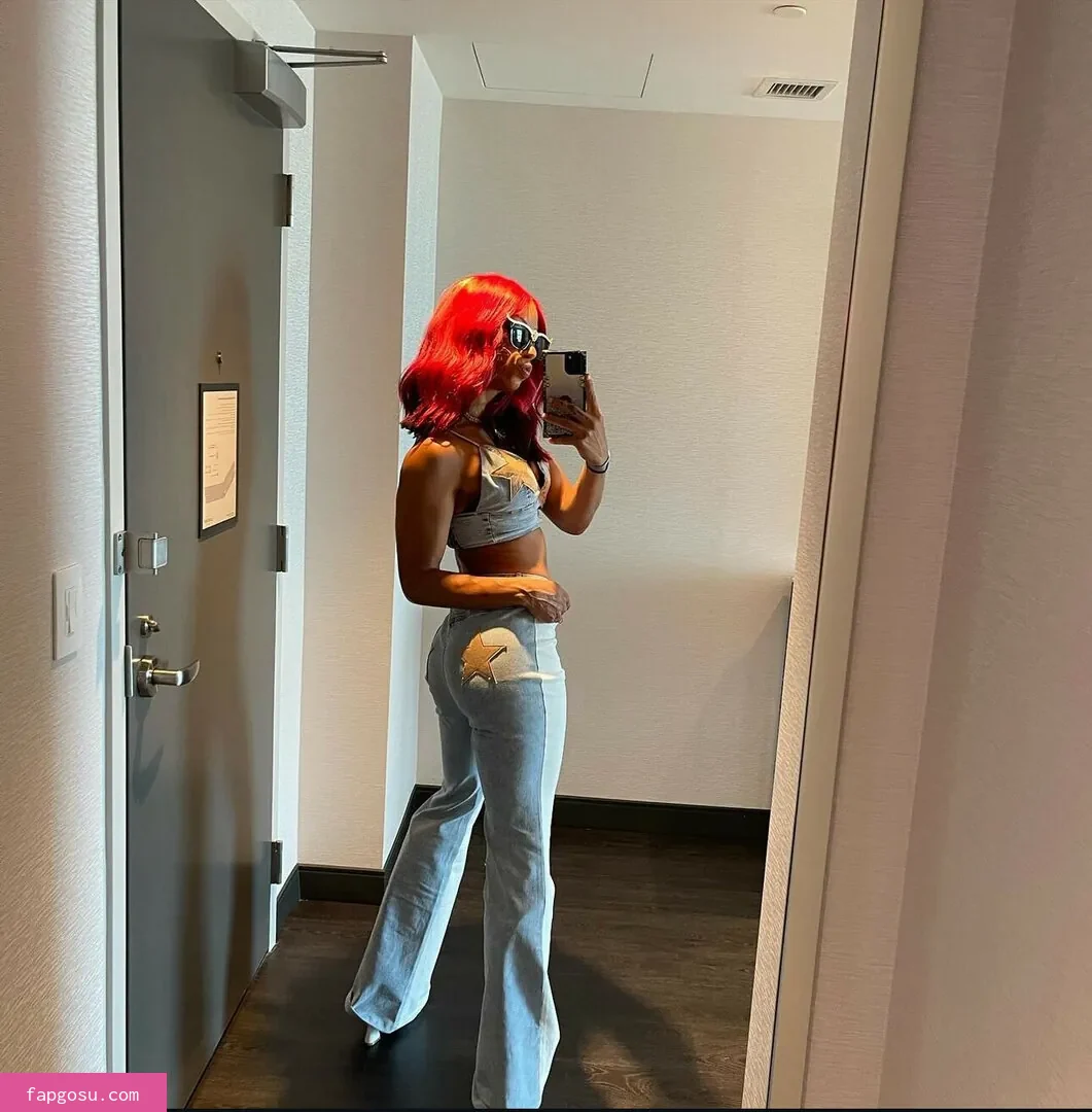 Sasha Banks