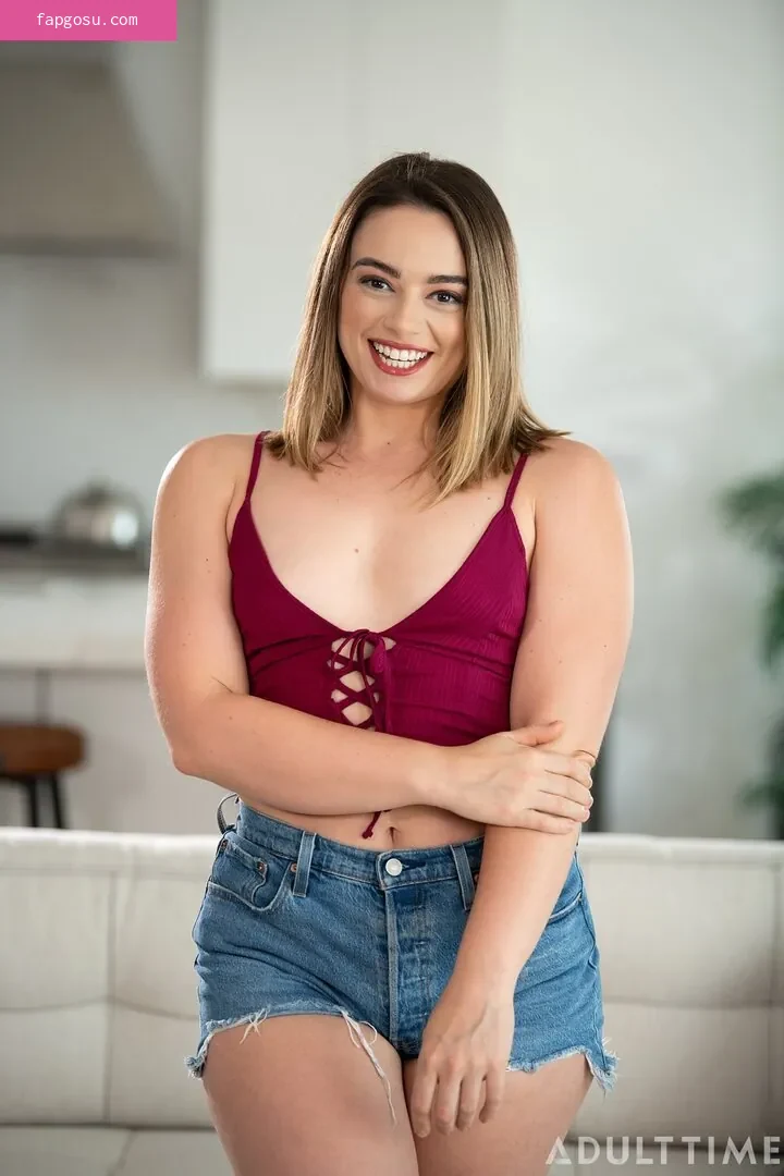 Sophia Burns