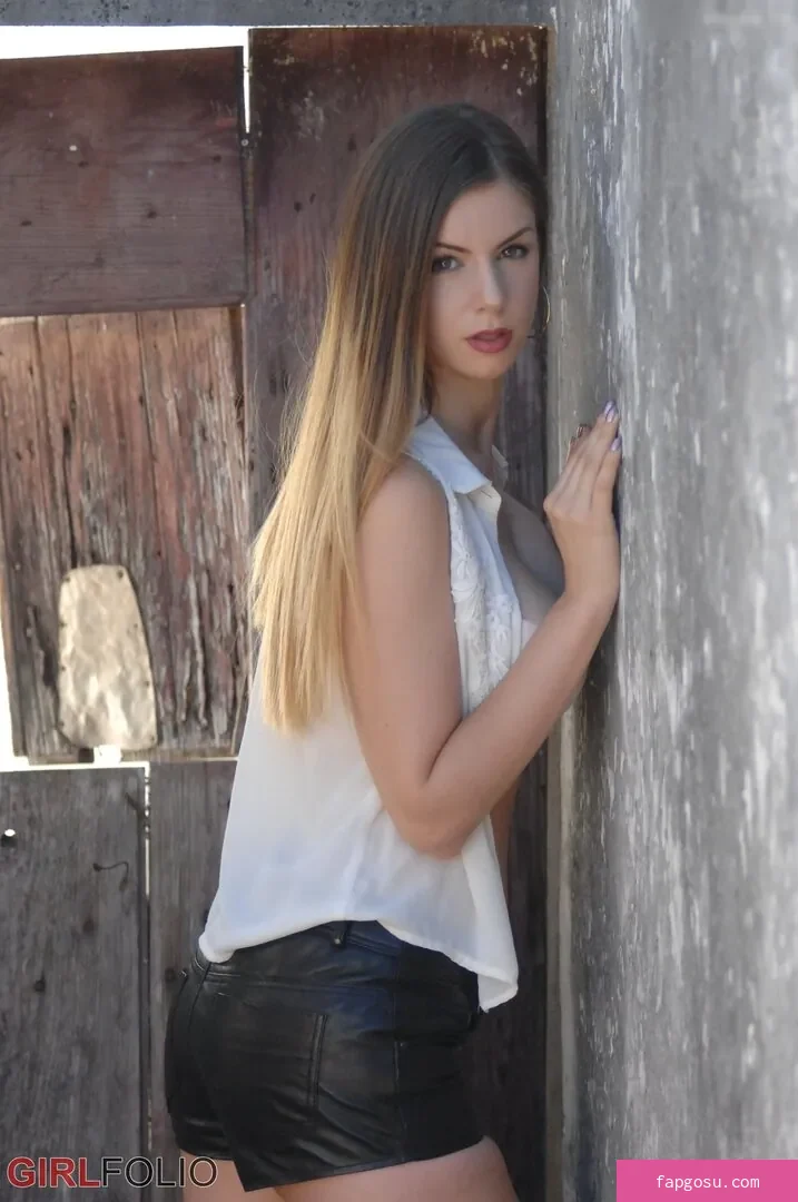 Stella Cox