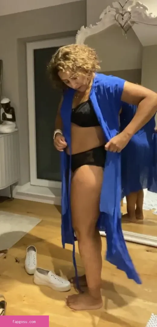 Saira Khan