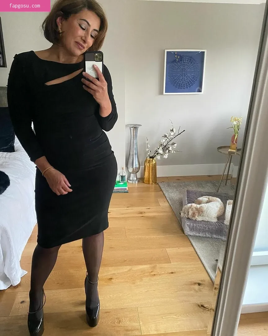 Saira Khan