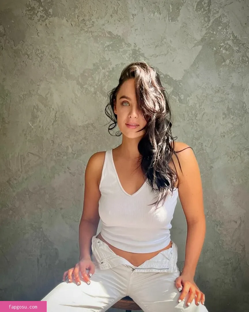 Stevie Lynn Jones