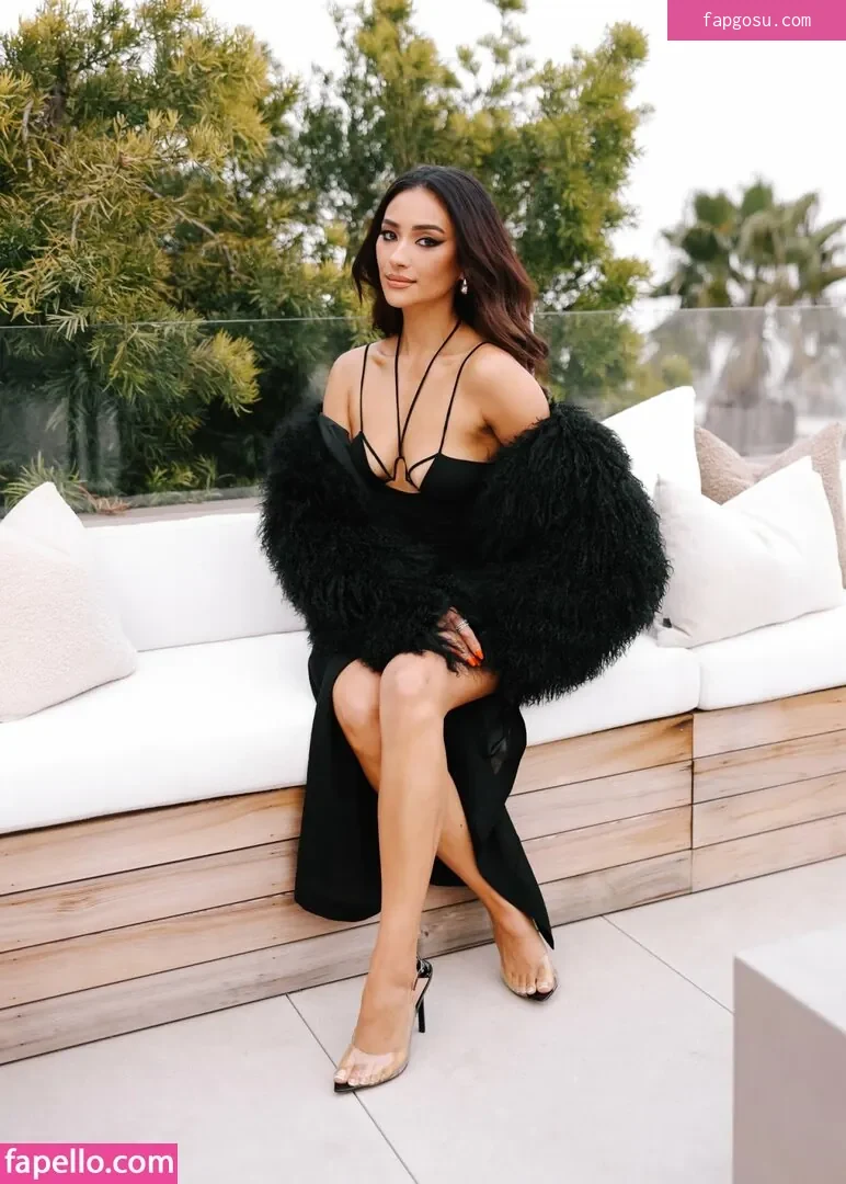 Shay Mitchell