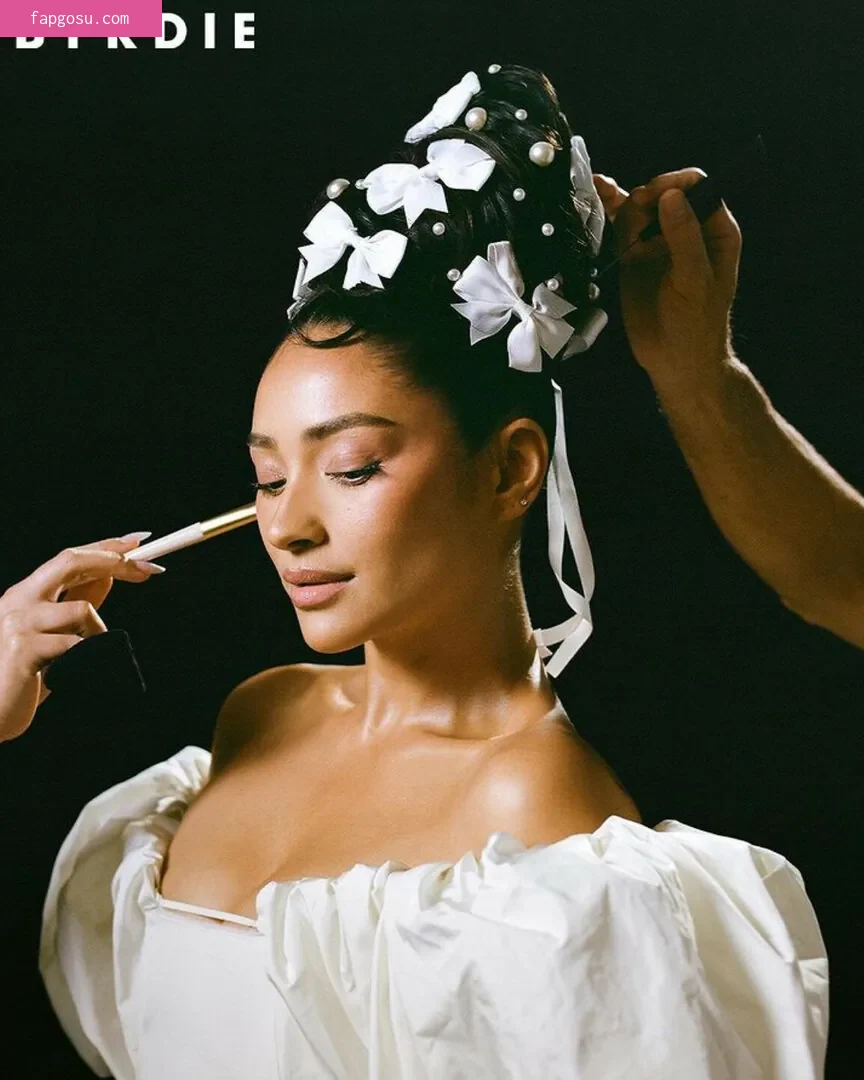 Shay Mitchell