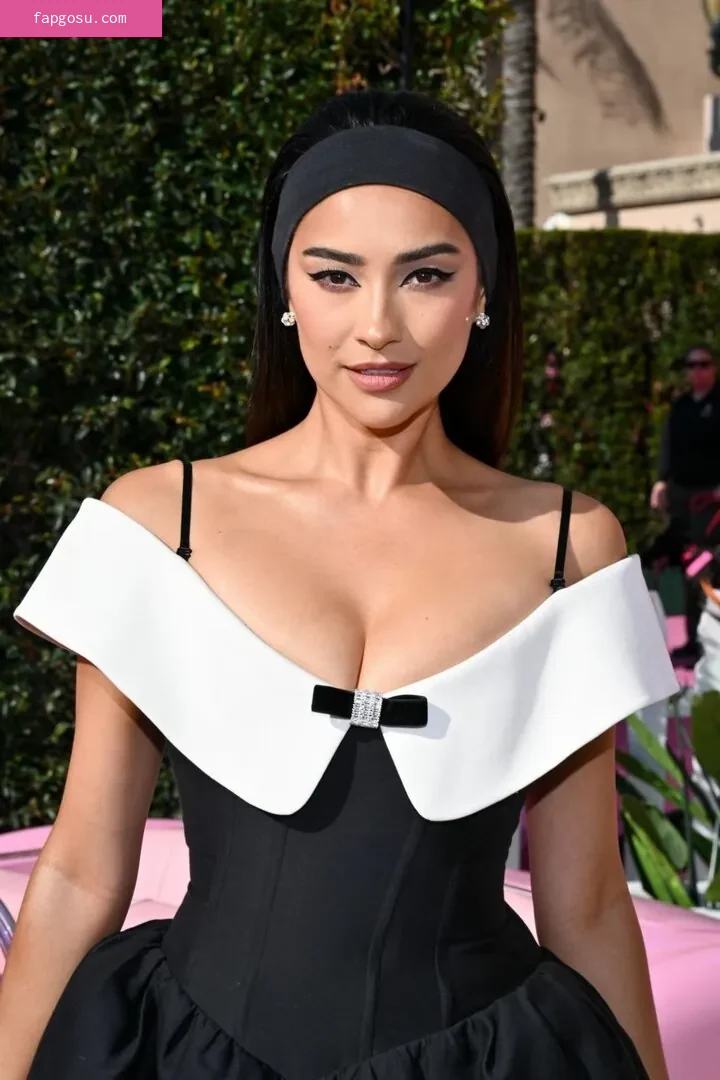 Shay Mitchell