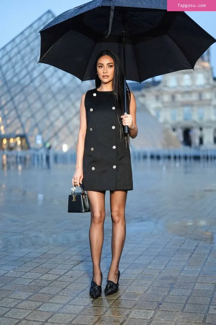 Shay Mitchell