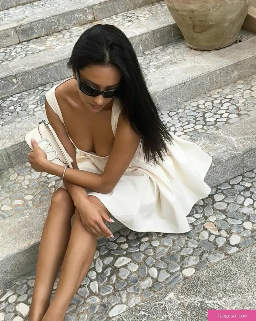Shay Mitchell