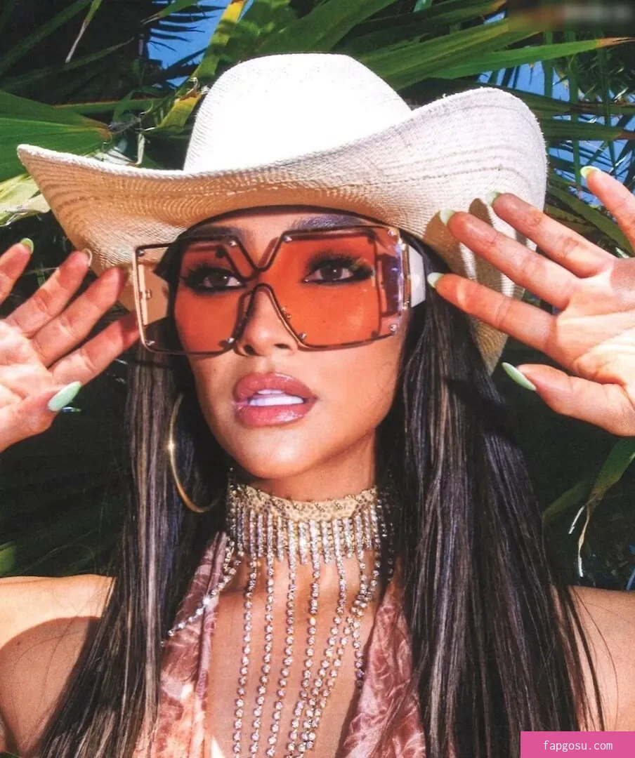 Shay Mitchell