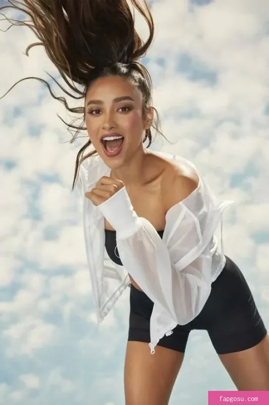 Shay Mitchell