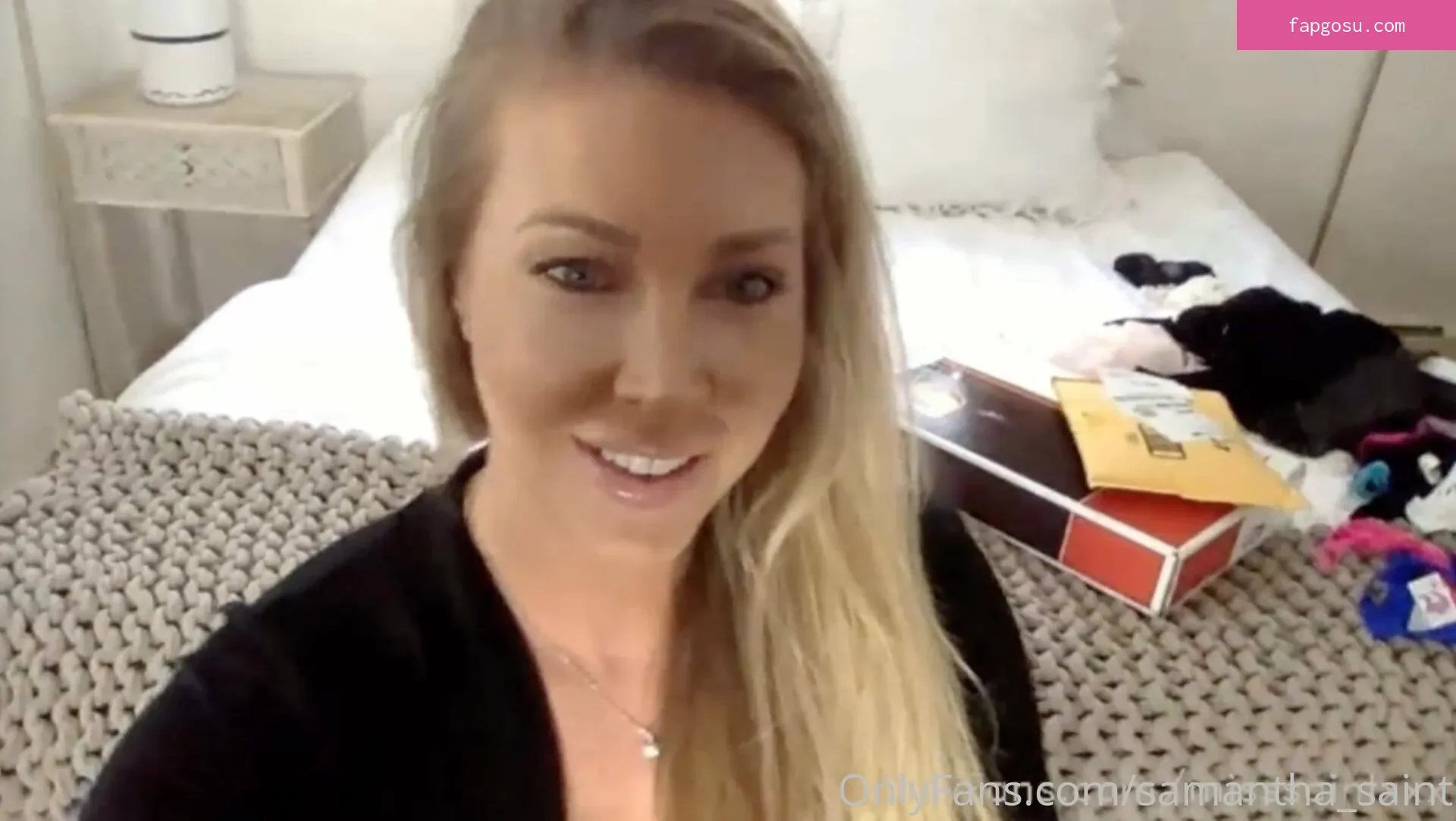 Samantha Saint