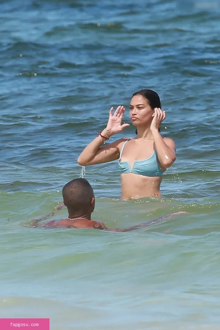 Shanina Shaik