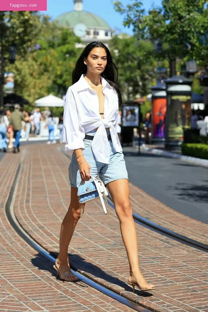 Shanina Shaik