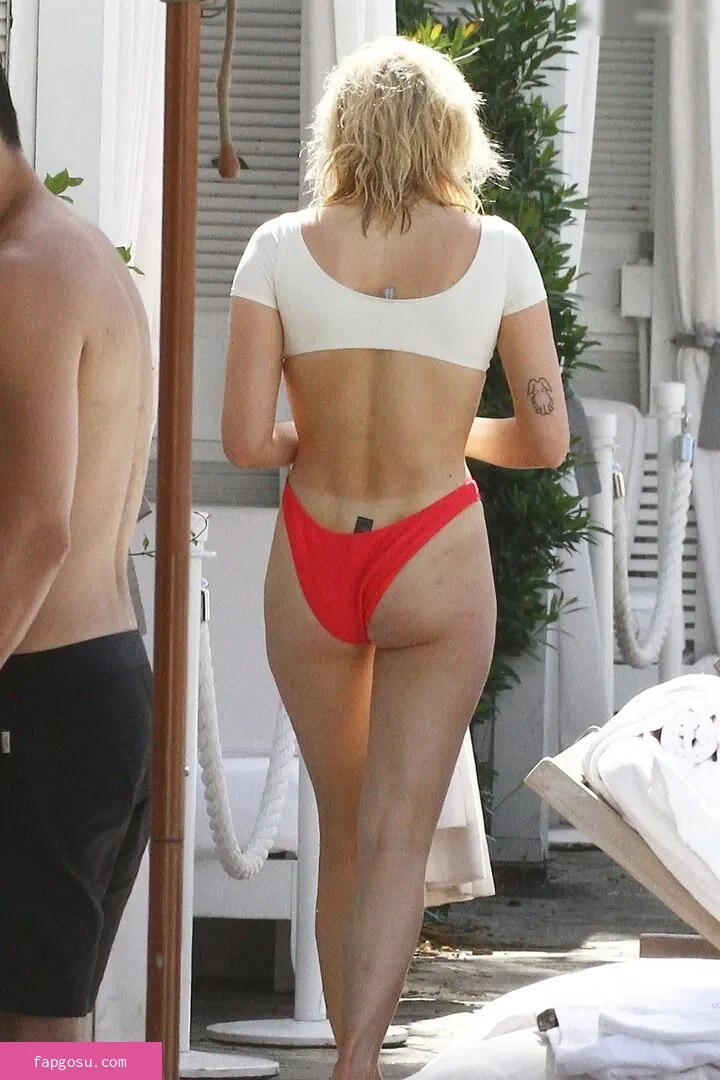 Sophie Turner