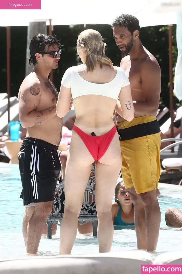 Sophie Turner