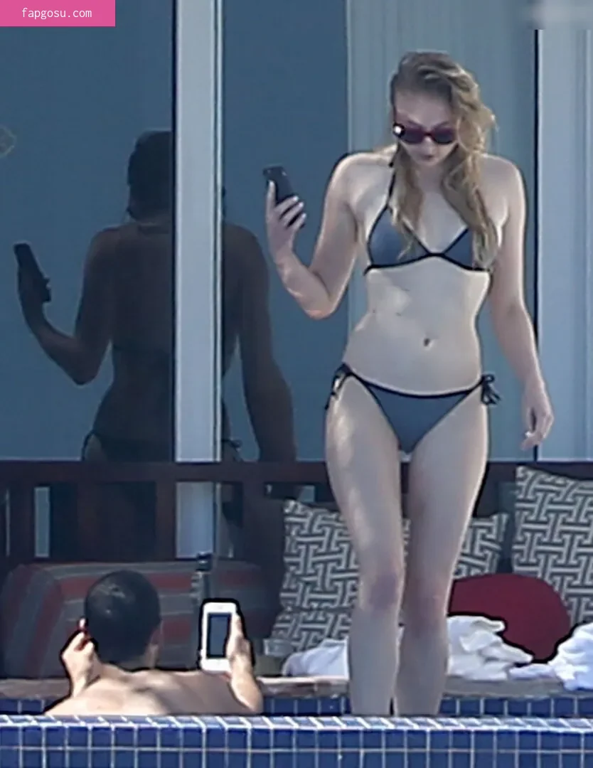 Sophie Turner