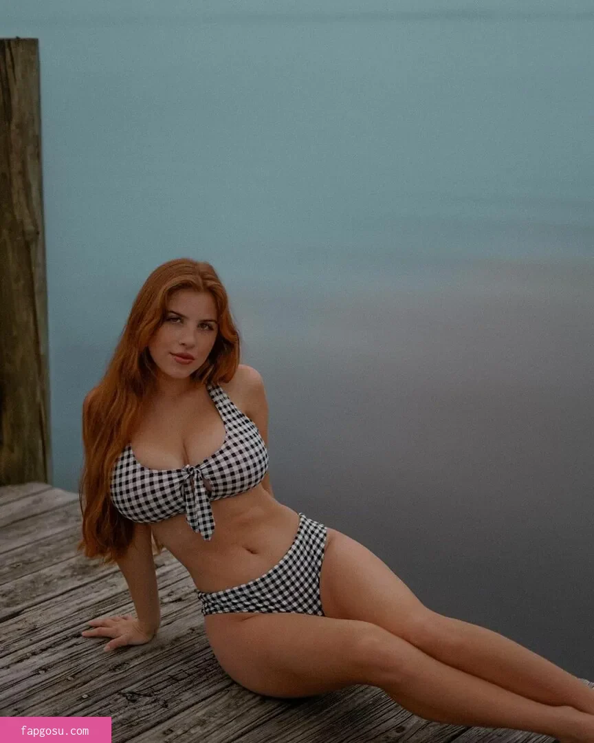 Samantha Vicha