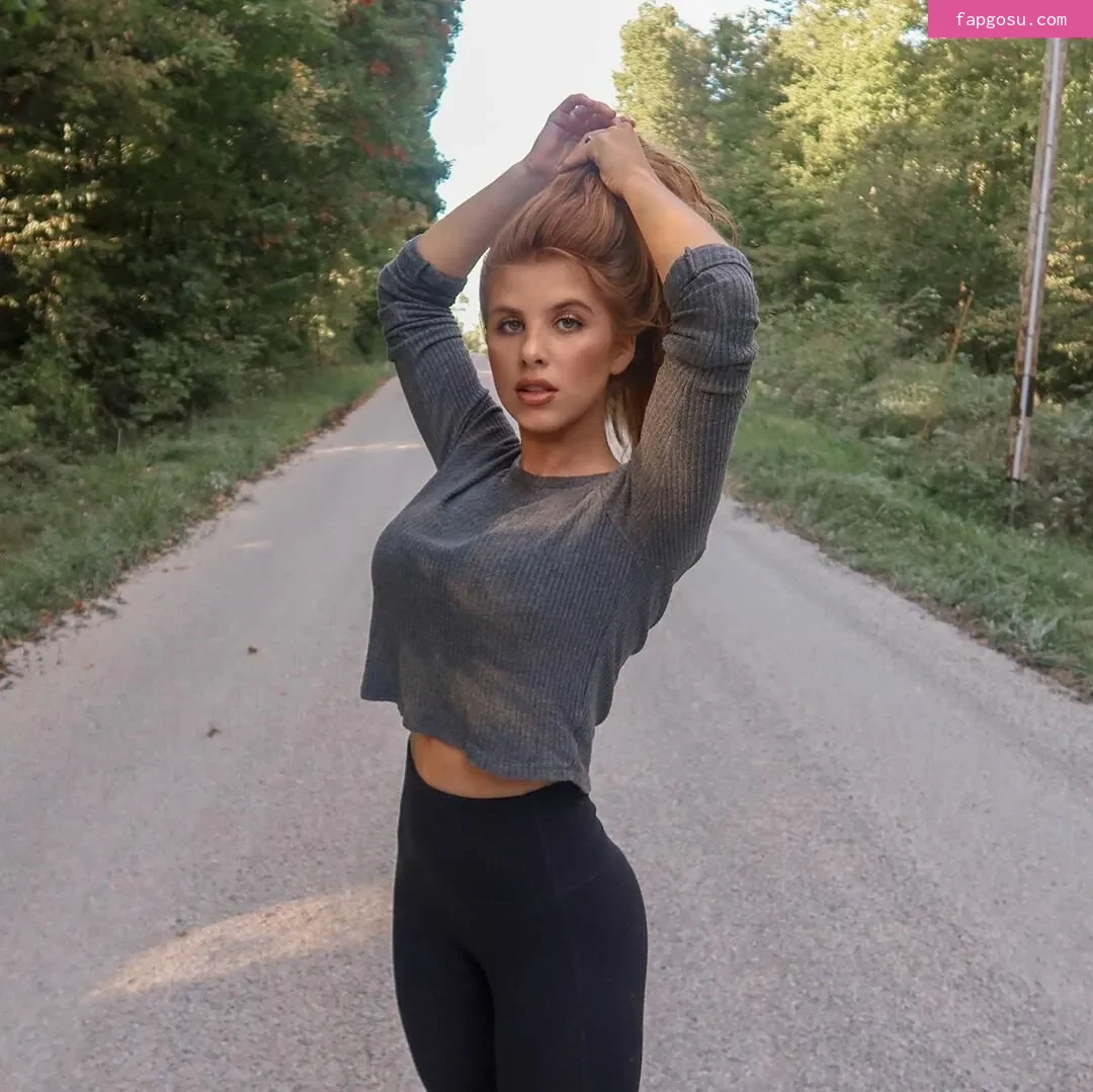 Samantha Vicha