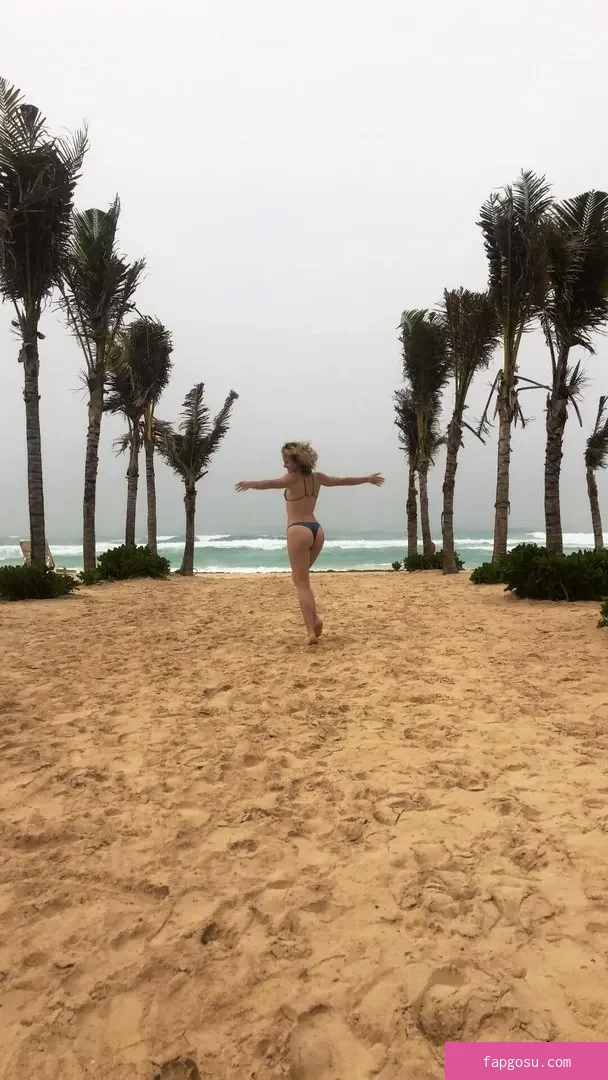 Shantel VanSanten