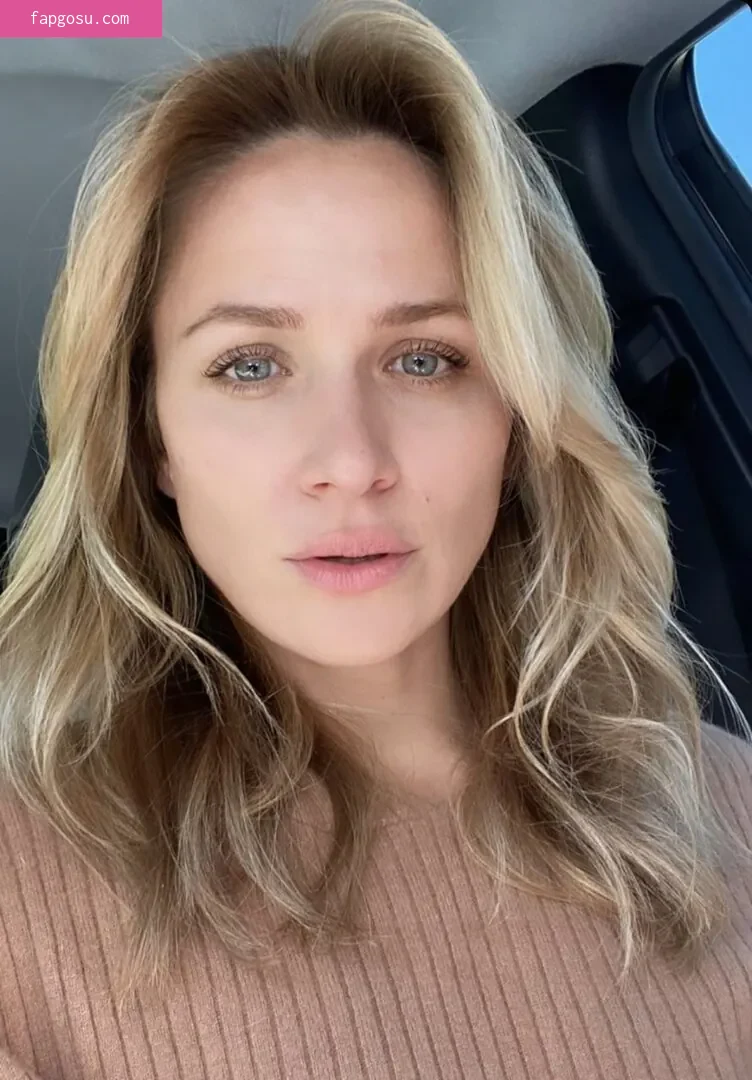 Shantel VanSanten
