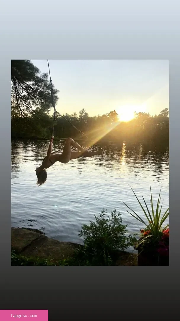 Shantel VanSanten