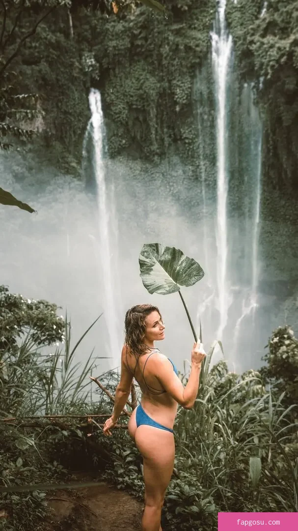 Shantel VanSanten