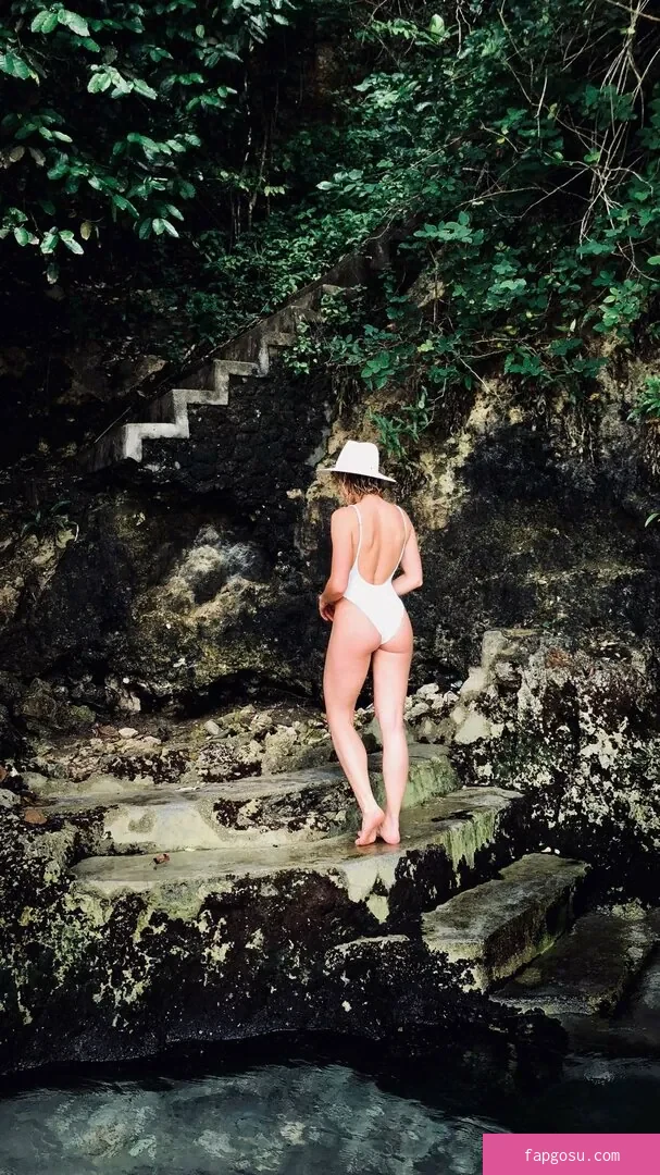 Shantel VanSanten