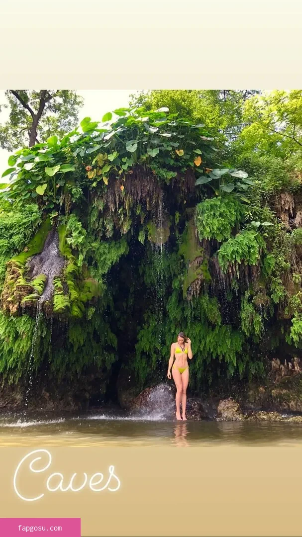 Shantel VanSanten