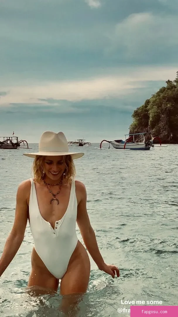 Shantel VanSanten