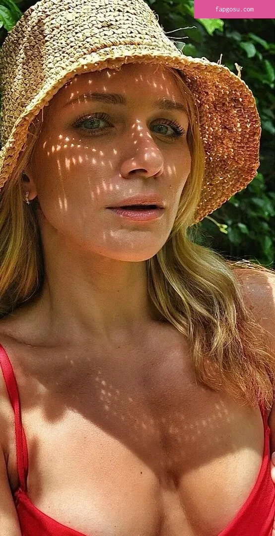 Shantel VanSanten