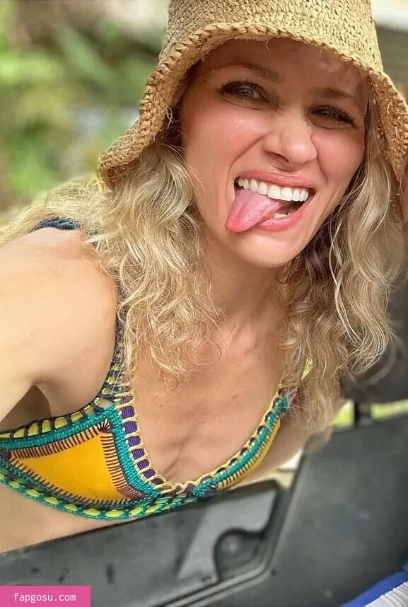 Shantel VanSanten