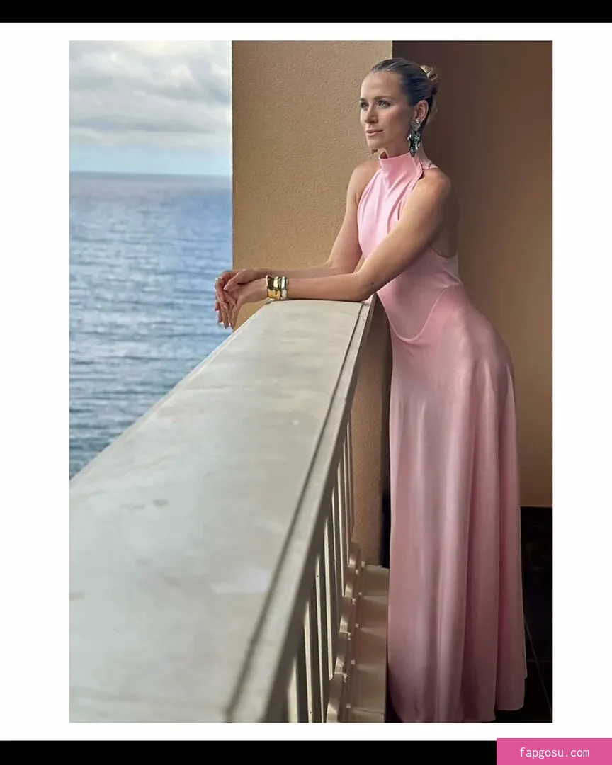 Shantel VanSanten