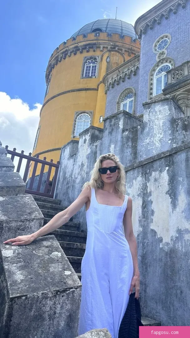 Shantel VanSanten