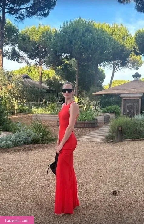 Shantel VanSanten