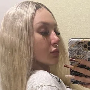 Skylar Vox
