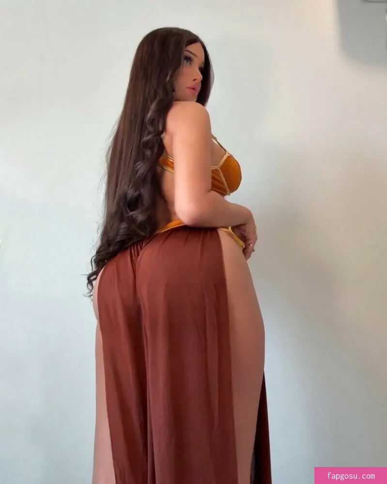 Sylvia Yasmina