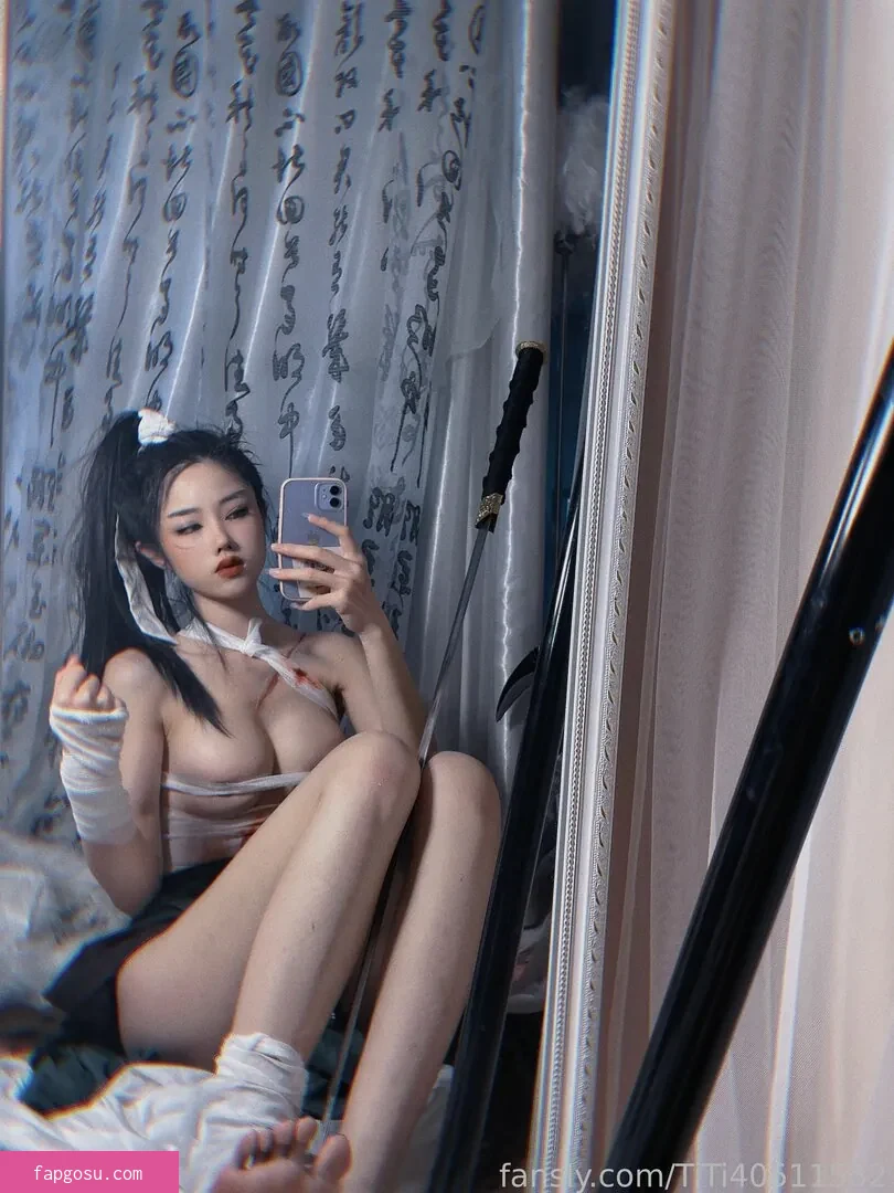 TiTi cosplay
