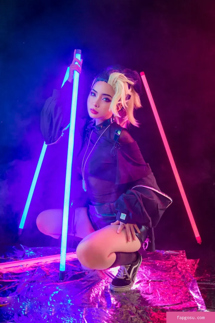 Umeko J.
