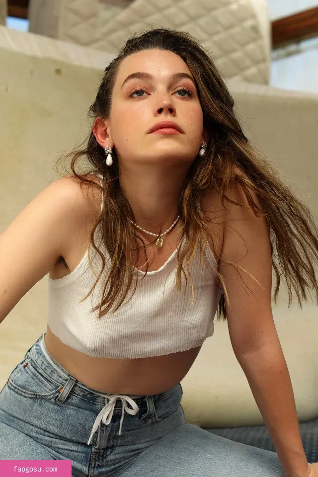Victoria Pedretti