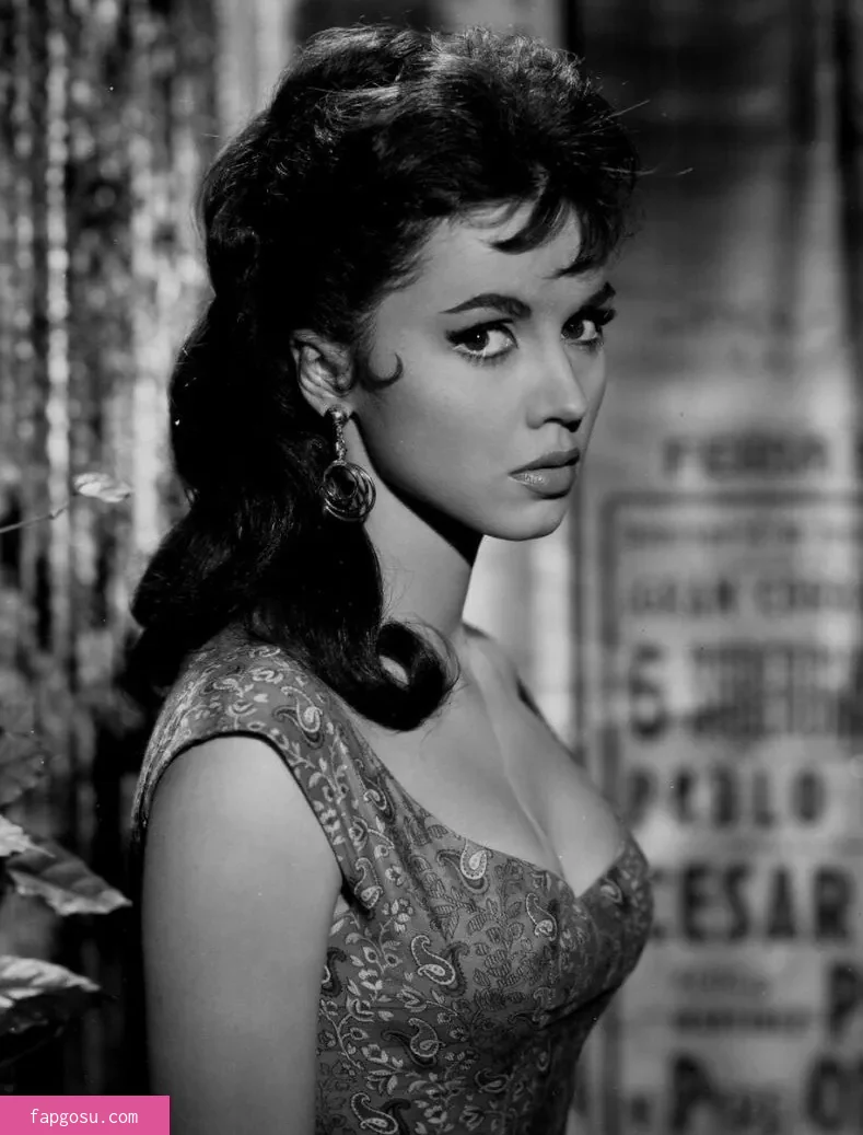 Vintage Starlets