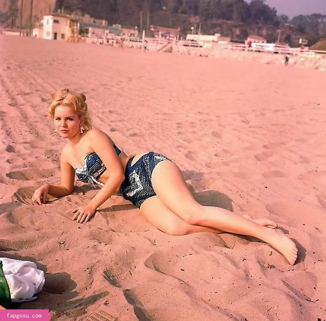 Vintage Starlets