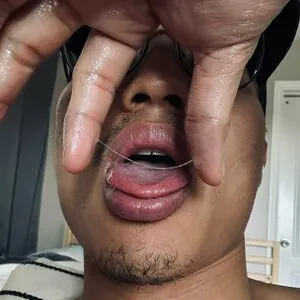 whxlesxme_boi